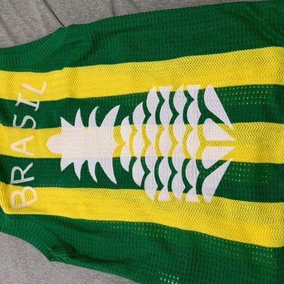 Brazilian Blouse – Farm Rio - Picture 3 of 4